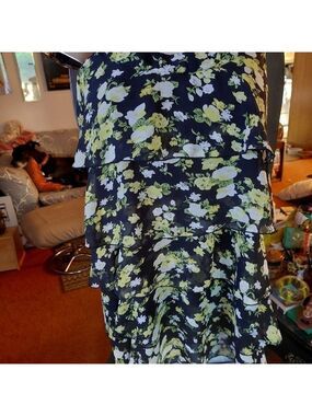 NWD Floral Multi-Layered/Tiered Sleeveless Lined Blouse/Top. Size Medium
